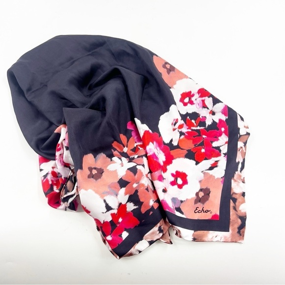 ✅ ECHO NAVY/RED/PINK FLORAL SCARF 34X34 INCHES.  LIKE NEW CONDITION - Picture 1 of 3